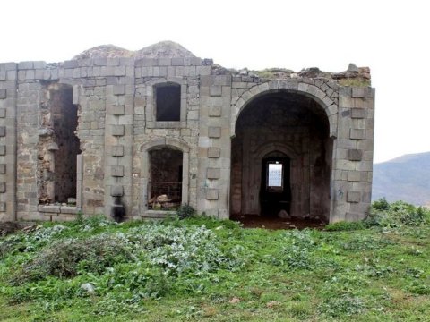 Füzulinin&nbsp;Qoçəhmədli kəndindəki məscid bərpa olunur