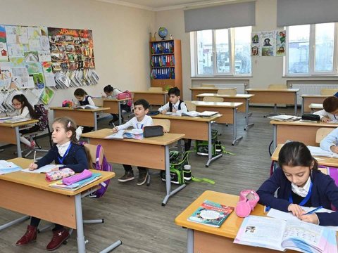 Məktəbin dəyişməsi uşaqlarda travma yarada bilər - XƏBƏRDARLIQ
