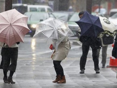 Yağış yağıb, dalğanın hündürlüyü 3.6 metrə çatıb - Faktiki hava