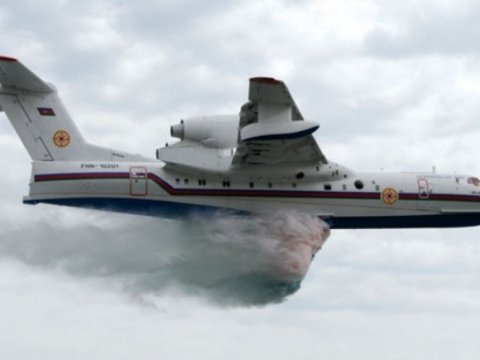 Azərbaycan təyyarəsi Türkiyədə yanğınla mübarizədə - VİDEO