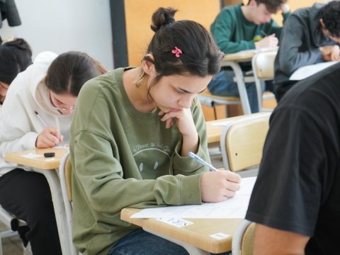 DİM sabah 9-cu və 11-cilər&nbsp;üçün buraxılış imtahanı keçirəcək