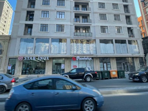 Müzakirələrə səbəb olan parkinq qanunsuz imiş - RƏSMİ