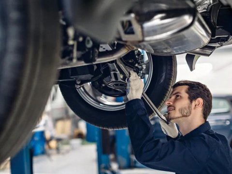 Avtomobil hissələri bazarında xaos: saxta mallar tüğyan edir, heç kimin vecinə deyil!