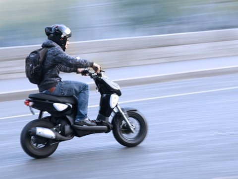 Moped və motosikletlərlə bağlı yeni QƏRAR