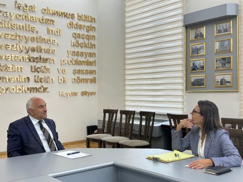 Komitə sədrinin müavini ispaniyalı jurnalistə müsahibə verdi