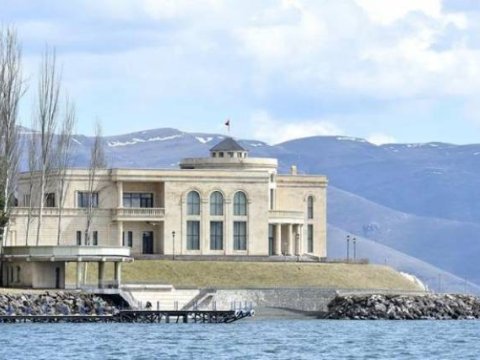 Paşinyanın Göyçədəki&nbsp;malikanəsi: baş nazir qonaqlıq verdi - FOTO