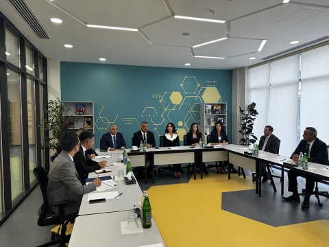 Füzulidə və Şuşada sakinlər&nbsp;işlə təmin edildi