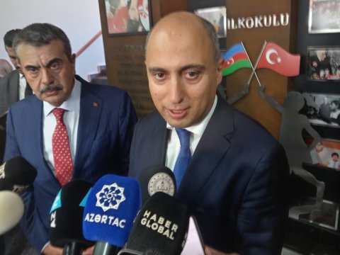 Bu məktəb qardaşlığımızın növbəti bariz nümunəsidir.