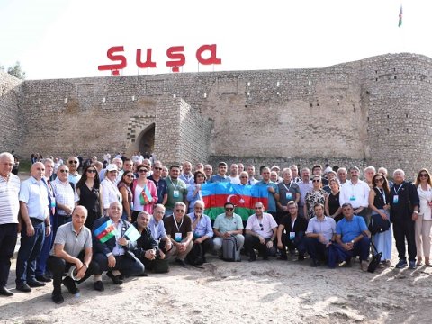 Xaricdə Yaşayan Azərbaycanlı Alimlər Xankəndi və Şuşaya səfər ediblər