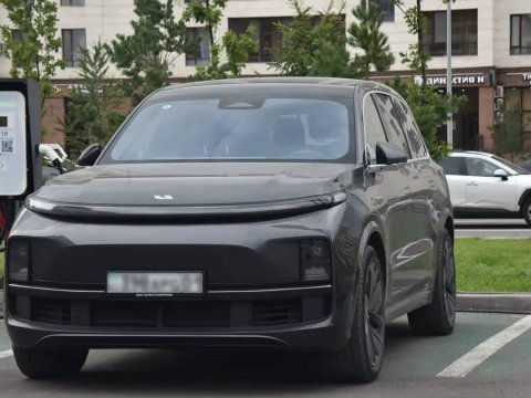 Qazaxıstanda elektromobillər üçün parkinq PULSUZ olacaq