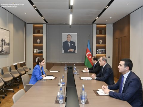 Ceyhun Bayramov Əlcəzairinin yeni səfirini qəbul edib