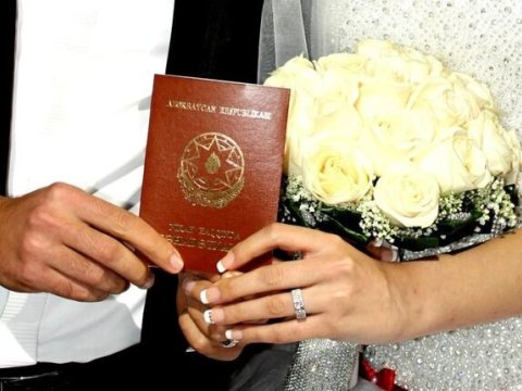 Ölkəmizdə nigahların sayı azalıb, boşanmalar isə...