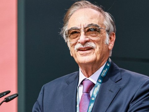 Polad Bülbüloğluna Ermitaj Mükafatı VERİLDİ