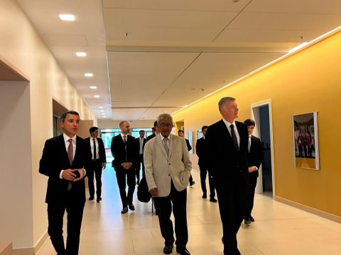 MI6-nın rəhbəri Bakıdadır - FOTOLAR