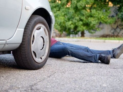 28 yaşlı oğlanı maşın vurub&nbsp;ÖLDÜRDÜ