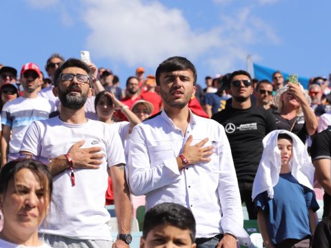 Şəhid ailələri və qazilər "Formula 1"i&nbsp;tribunadan izlədilər