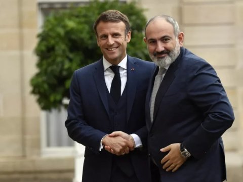 Makron İrəvana nəyə gəlir...