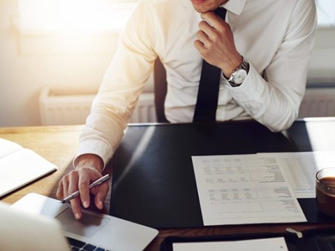 Xaricdə işə düzəltmə vədi ilə külli miqdarda pul ələ keçirənlərə cinayət işi açıldı