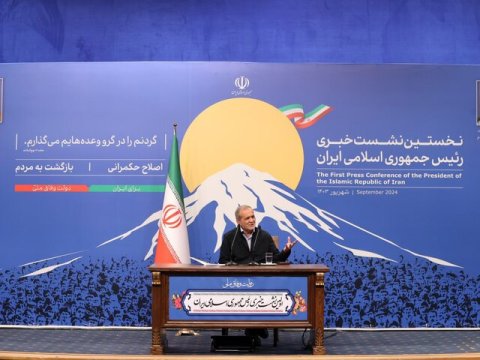 &ldquo;Biz Rusiyaya silah verməmişik&rdquo; - Pezeşkian