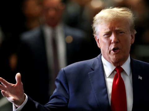 Bayden sui-qəsdə görə onları günahlandırdı