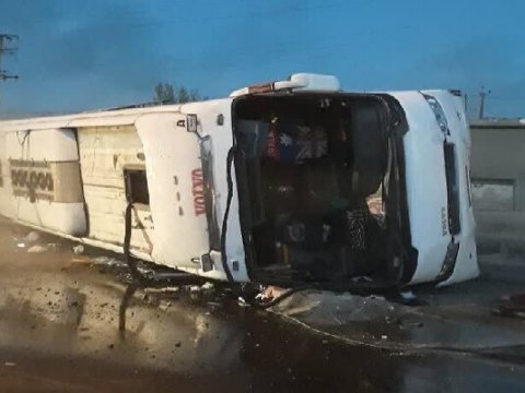 İranda sərnişin avtobusu aşıb: 10 ölü, 41 yaralı