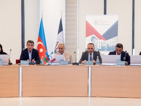 Yerli və xarici ekspertlərin iştirakı ilə müzakirələr aparılıb - VİDEO