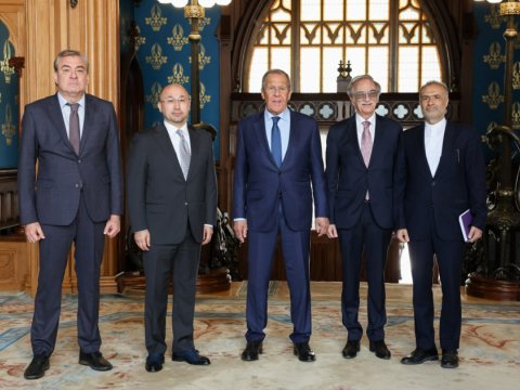 Lavrov Xəzəryanı ölkələrin səfirləri ilə görüşdü