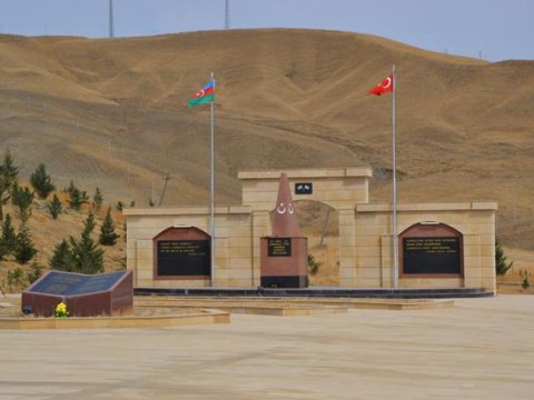 Bayan-Ata ocağında uyuyan Türk Şəhidi...