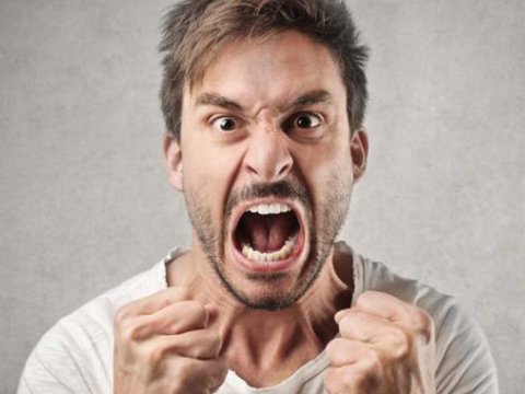 Cəmiyyət niyə yıxılanı &ldquo;linç etməyə&rdquo; bu qədər həvəslidir?..