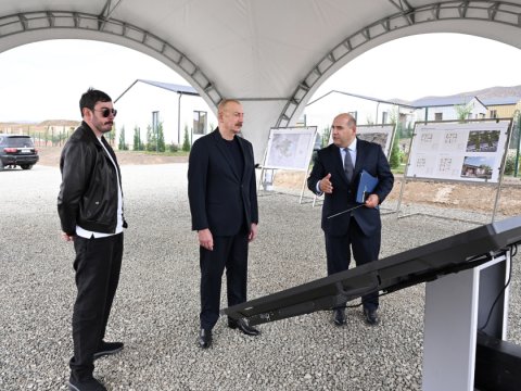 Prezident Ağdamın Xıdırlı kəndində görülən işlərlə tanış olub