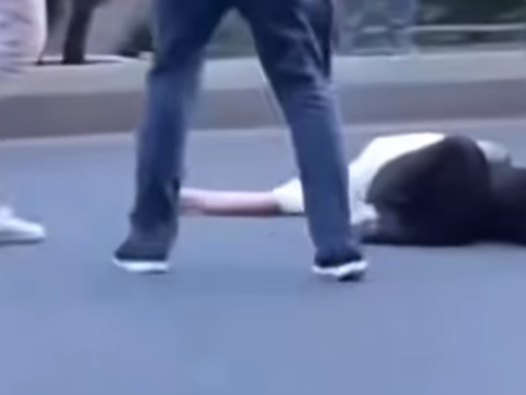 Avtomobil 9 yaşlı məktəblini vurub öldürdü