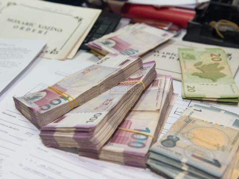 Büdcədə 3 milyard manata yaxın əlavə pul