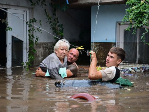 Avropanı cənginə alan ölümcül "Boris" fırtınası - Təbii fəlakət nə qədər TƏHLÜKƏLİDİR?