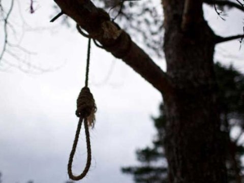 Sevdiyi qıza görə intihar etdi...&nbsp;