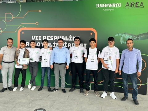 Naxçıvanlı şagirdlər robot olimpiadasında qalib olublar
