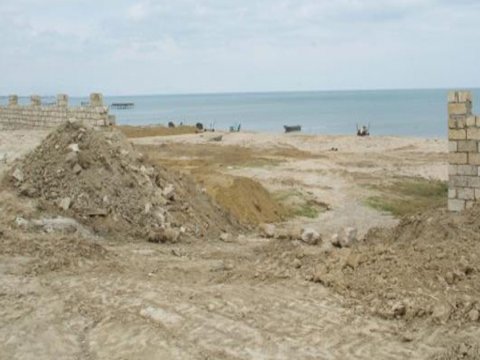 Xəzərin sahilboyu ərazilərində torpaqlardan istifadə vəziyyəti yoxlanılır