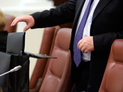 Şirkətlər işçini hansı halda işdən çıxara bilər?