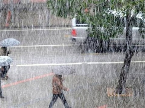 Rayonlara leysan yağış, dolu yağıb - FAKTİKİ HAVA