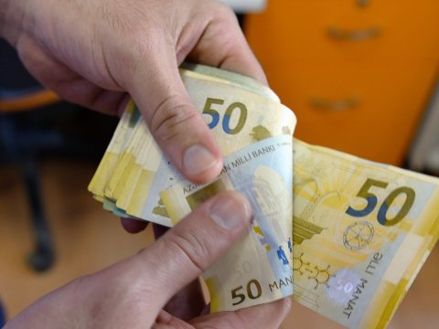 Nə qədər vətəndaşın maaş və pensiyası artacaq? - RƏSMİ