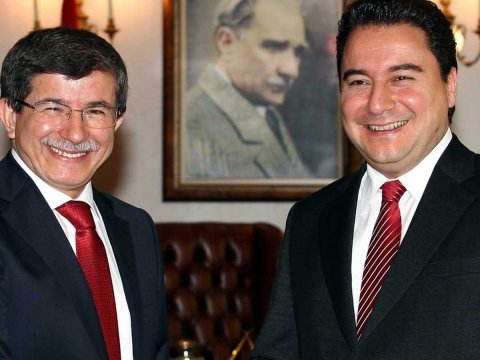 Davutoğlu&nbsp;Babacanın partiyası ilə birləşmə barədə: Hazır deyillər...