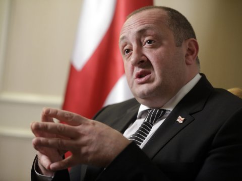 Eks-prezident müxalifətə QOŞULDU