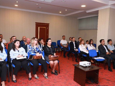 Dövlət Komitəsi əməkdaşları üçün təlim keçirilib -&nbsp;FOTOLAR