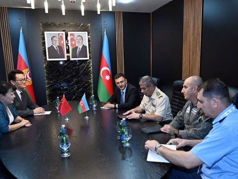 Müdafiə Nazirliyi və Çinin dövlət şirkəti arasında hərbi-texniki əməkdaşlıq müzakirə edildi
