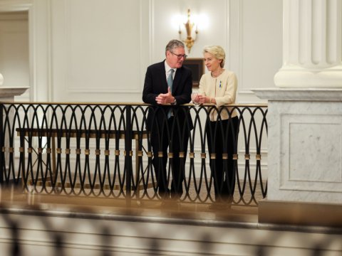 Britaniya Aİ ilə münasibətləri bərpa etmək istəyir