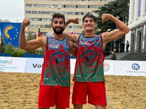 Voleybolçular Ermənistan idmançılarını məğlub etdilər