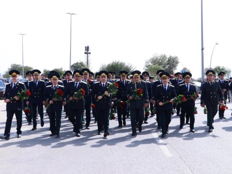 Baş Prokurorluğun rəhbərliyi Zəfər Parkında - FOTO