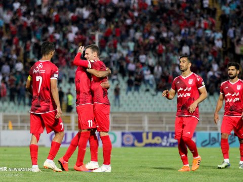 Təbriz&nbsp;komandası İranda liderliyə yüksəldi