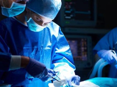 Mədə kiçiltmə əməliyyatı keçirən qadın ÖLDÜ - Rəsmi AÇIQLAMA