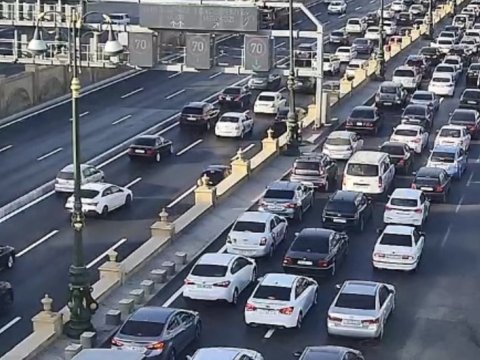 Bakının tıxaclı yolları - SİYAHI