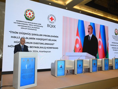 Əli Nağıyev beynəlxalq konfransda Prezidentin müraciətini oxudu